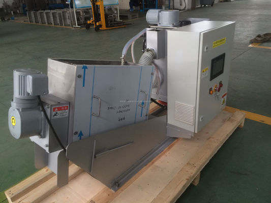 Шнековый обезвоживатель осадка 2.4-30 м3/ч SUS304